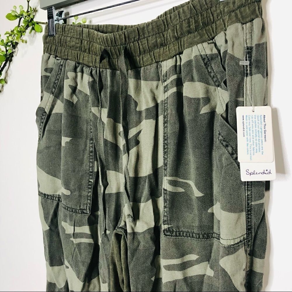 Splendid Green Camo Jogger Track Pants Lyocell - Picture 2 of 11